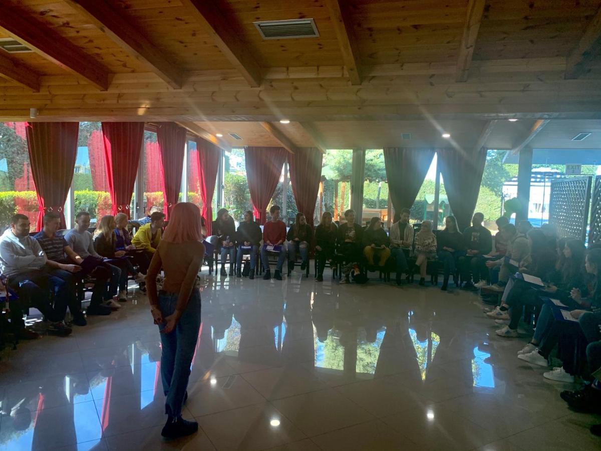 Hotel Anxhelo Kuçova Dış mekan fotoğraf